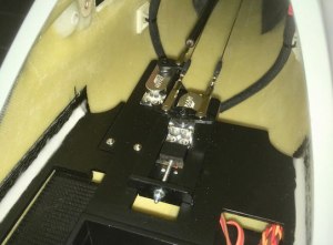 MKS HV747, 13.8kg.cm/7,2V